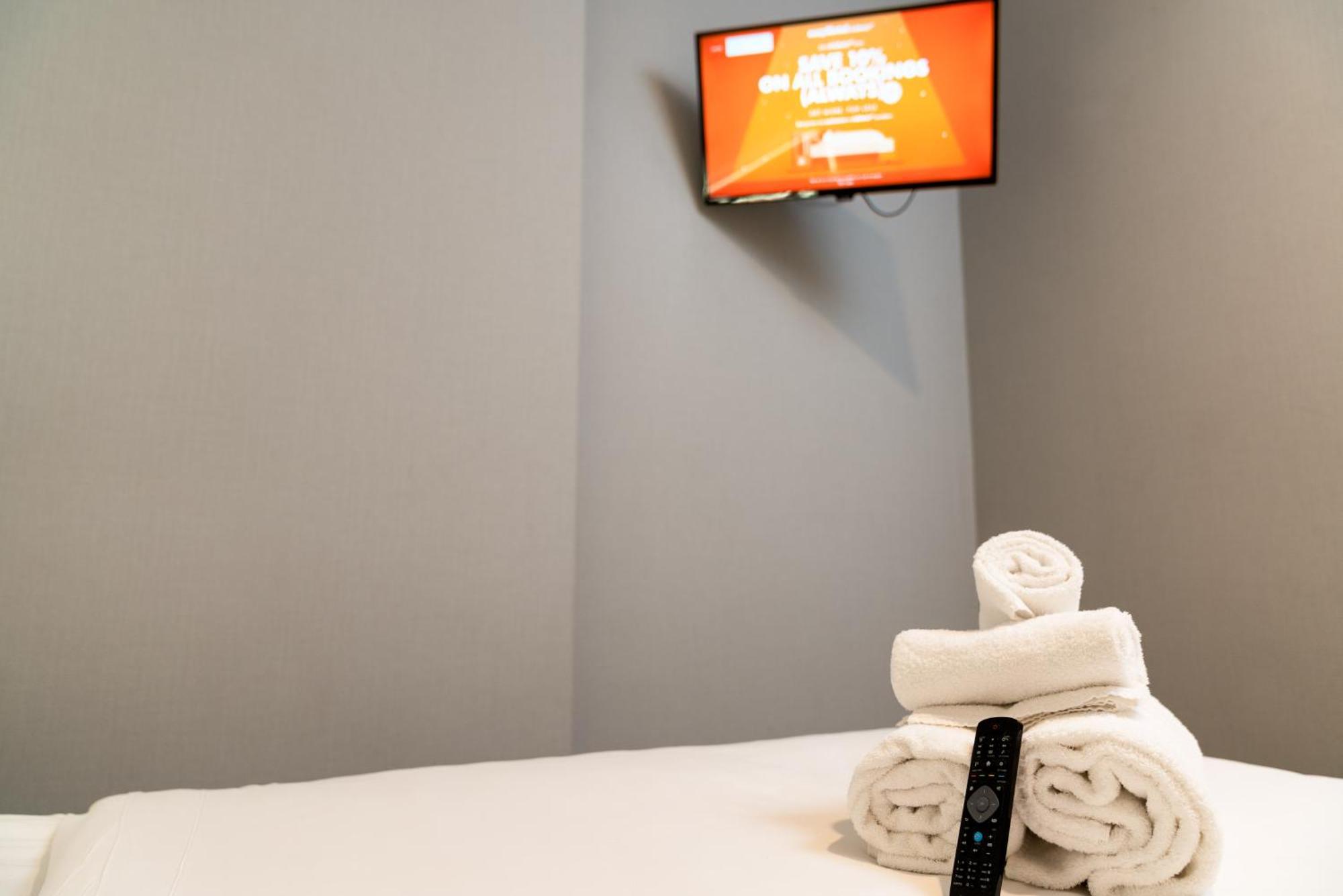 Easyhotel Milton Keynes Rum bild